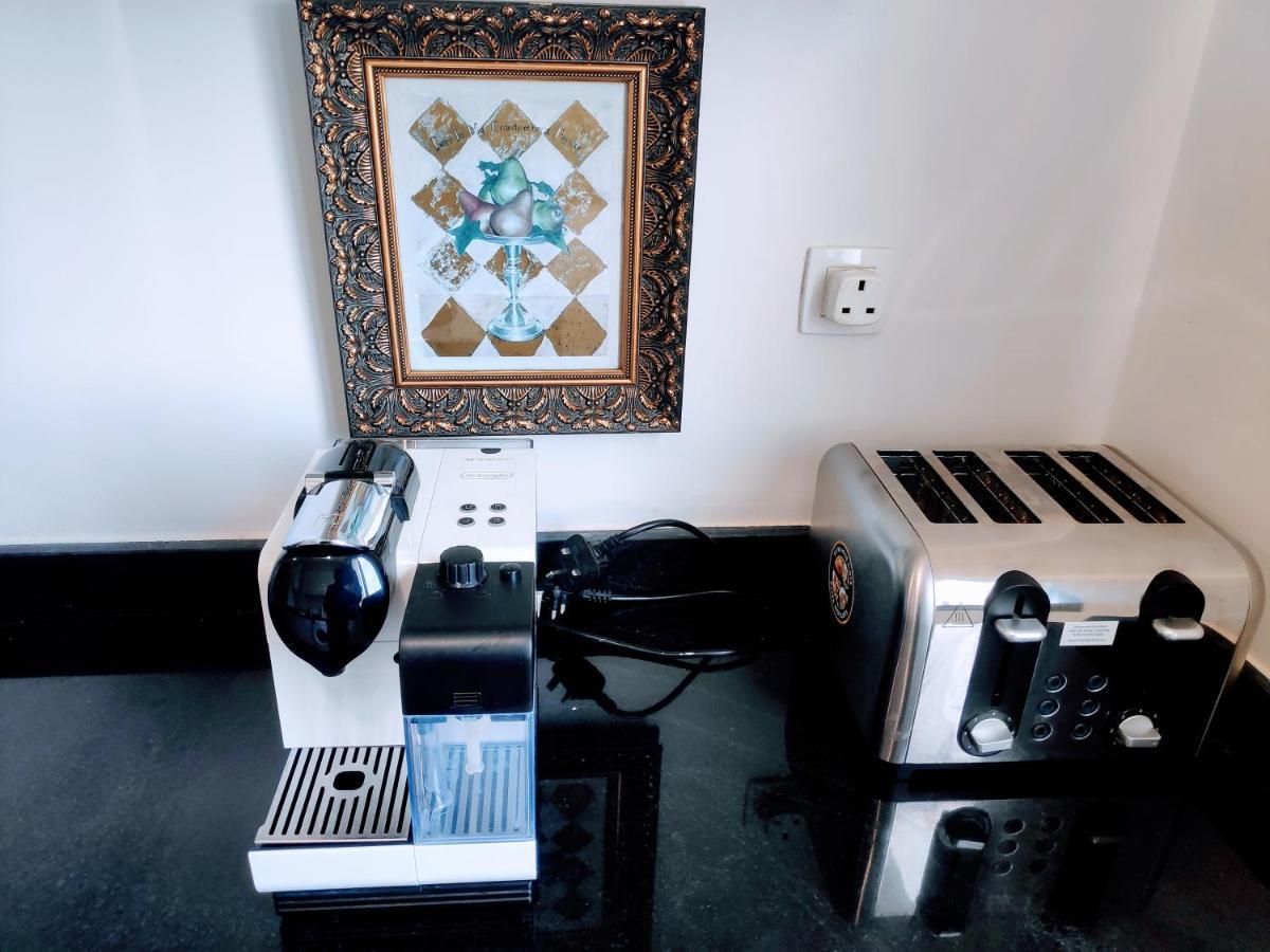 La Marina Luxury Apartment Fully Furnished Free Wifi, High Standard Residence, Amazing Prime Location Close To Restaurants, Transport, Beach And Bouregreg River Salé Екстериор снимка